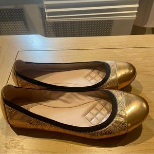 Vince Camuto Elisee Gold Flats Size 10